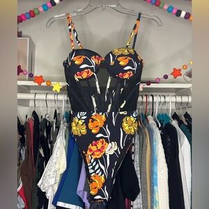 *NWT* Corset High-Leg Floral Monokini